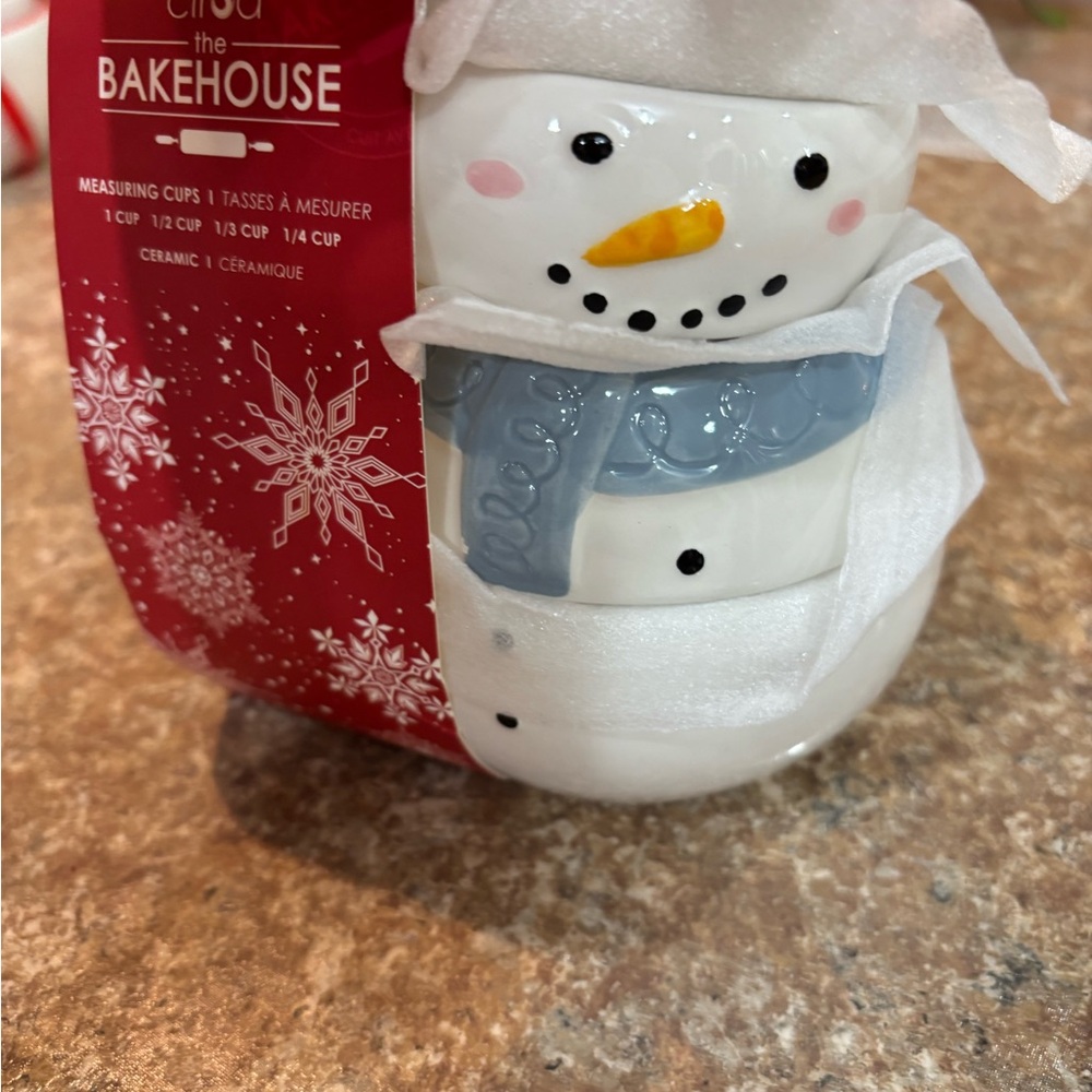 Snowman Measuring Cups by Circa the Bakehouse NWT excellent condition stackable